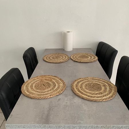Studio Paul - Terrasse - Parking Gratuit - Need And Co Apartment Blois Bagian luar foto