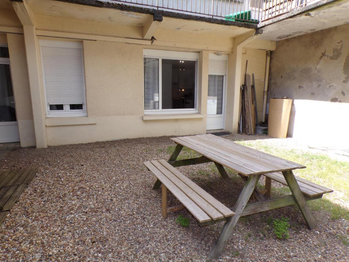 Studio Paul - Terrasse - Parking Gratuit - Need And Co Apartment Blois Bagian luar foto